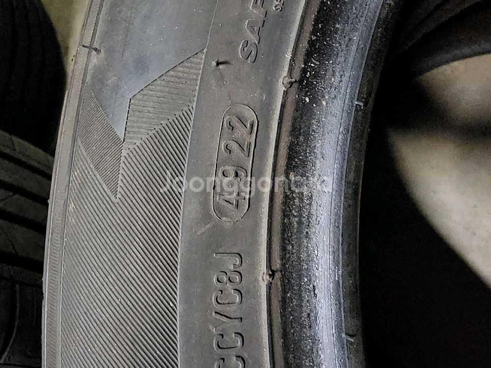 215 50 17 중고타이어--4