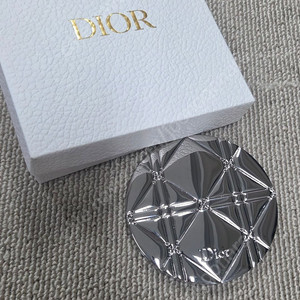 정품 디올뷰티 실버 미러 vip