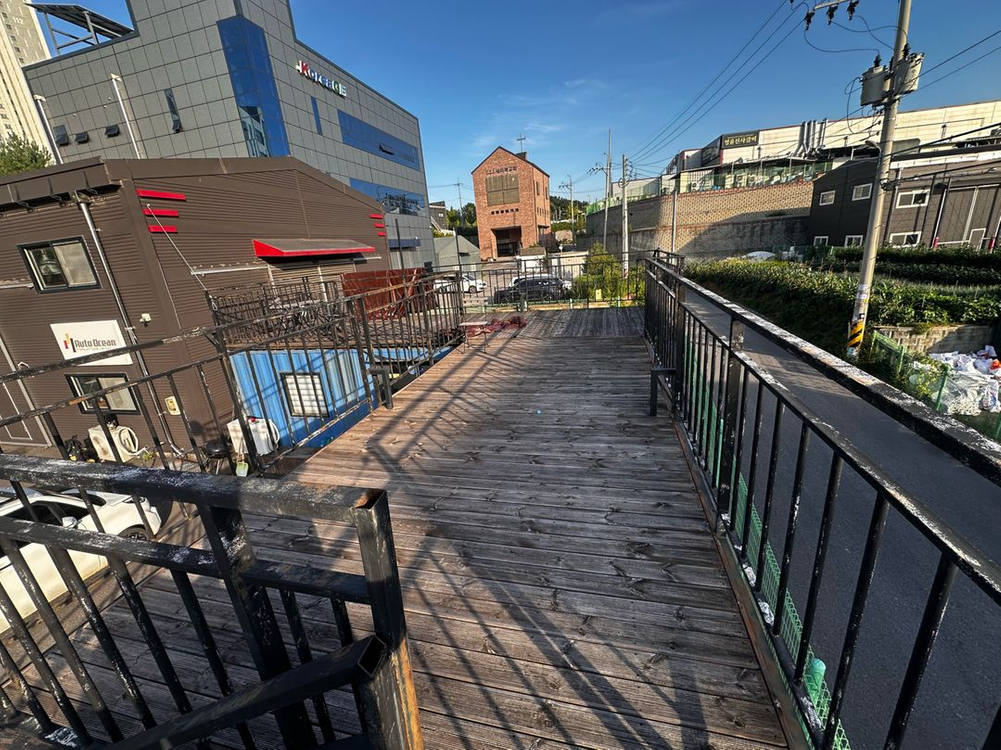 테라스있는 컨테이너 사무실 두동 판매합니다.--4