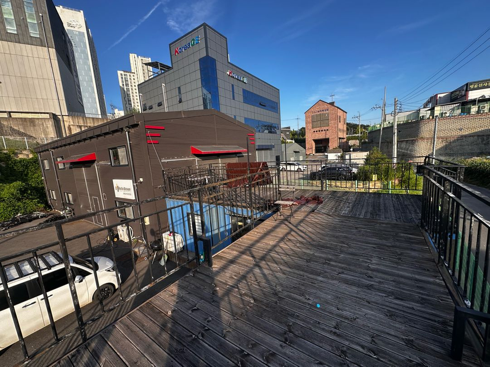 테라스있는 컨테이너 사무실 두동 판매합니다.--5