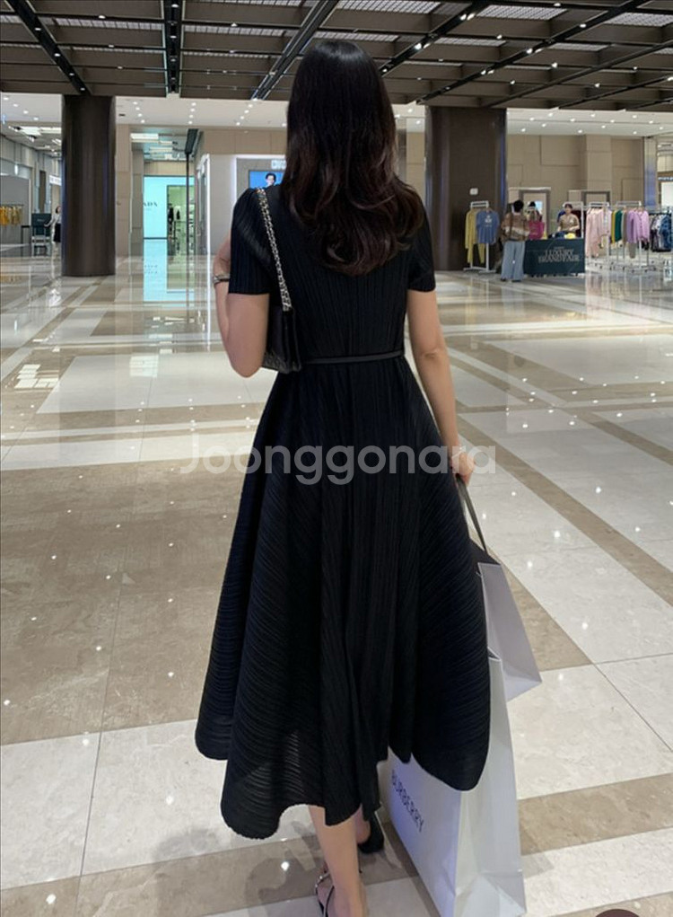 제이드몽 릴리아 볼륨플레어 반팔원피스 블랙+그레이스벨트--4