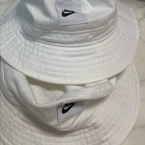 나이키 커플 버킷햇 2개 화이트