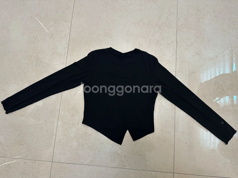 뮬라웨어 웨이브 스티치 크롭 롱 슬리브 M--0