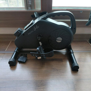 실내좌식자전거