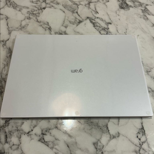 LG 그램 16인치 i5-11 / 8GB / 1TB