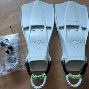 스쿠버프로 레보핀 그란데 사이즈 판매합니다.