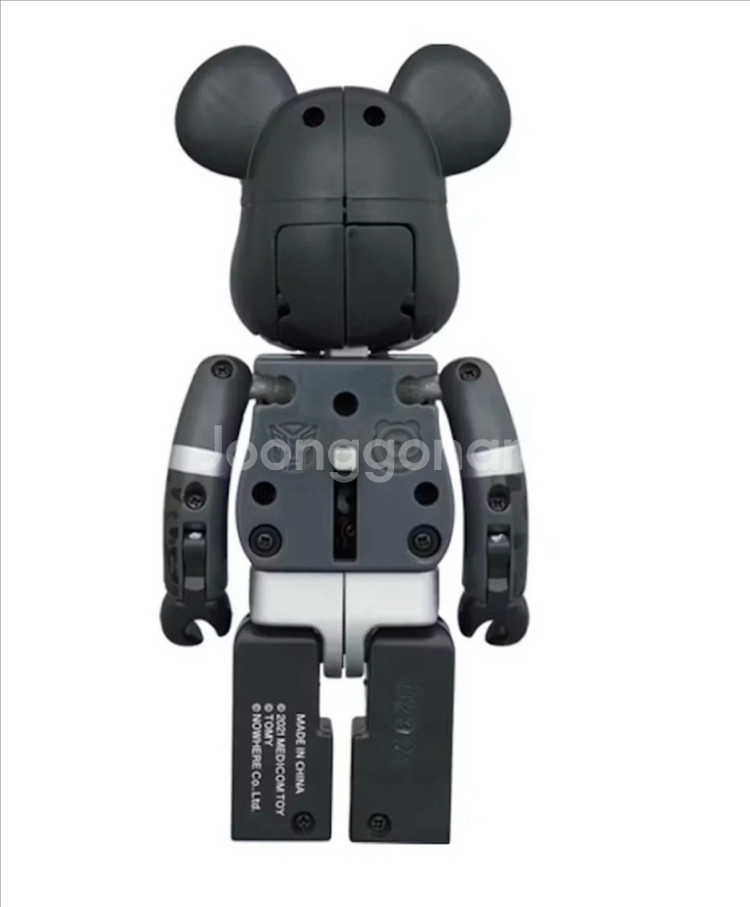 트랜스포머 옵티머스프라임X베이프 블랙 베어브릭 200%--2