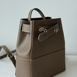 2시간 착용 / 디옵튼 툴리백 에토프