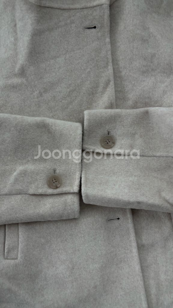 몽돌 캐시미어 울 핸드메이드 하이넥 크롭 오트밀--8