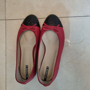 어콤마 러브플랫