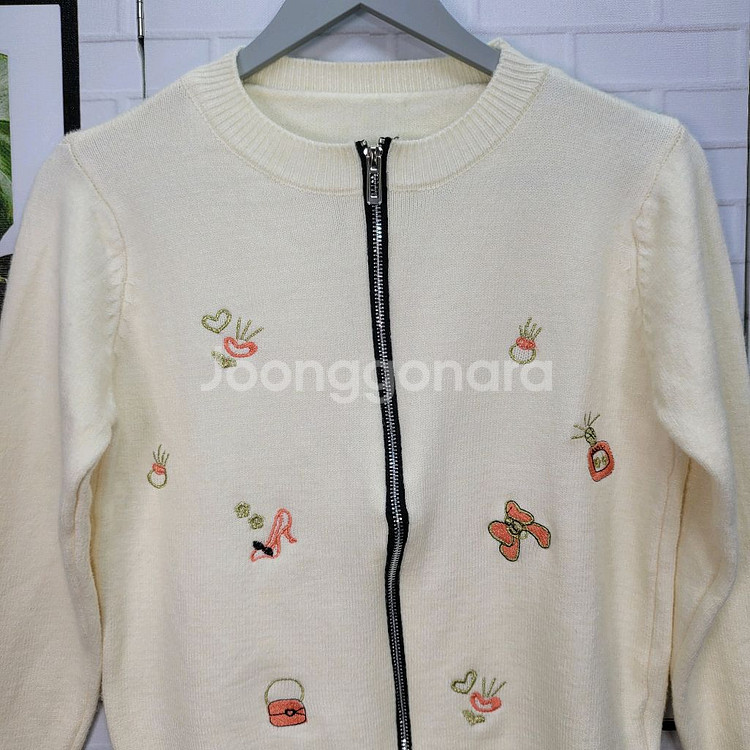 on&on 온앤온 니트 집업 자수 집업 가디건 55--1