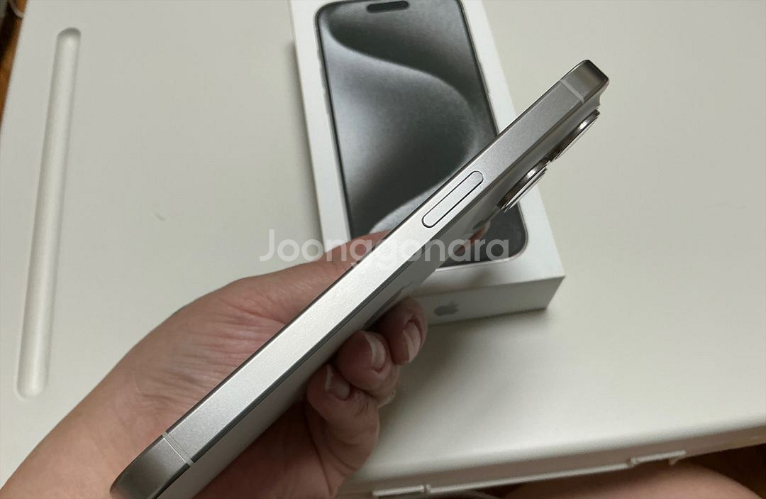 아이폰 15프로 256G 실버 S급--6