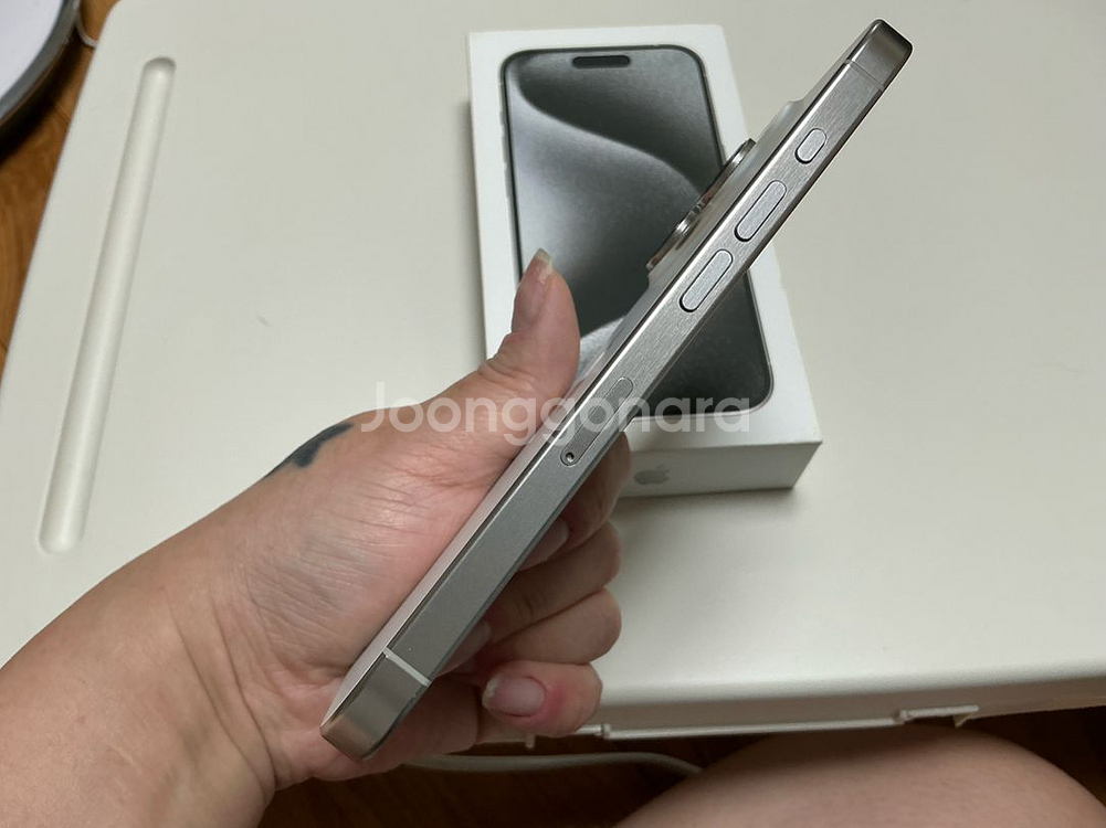 아이폰 15프로 256G 실버 S급--8