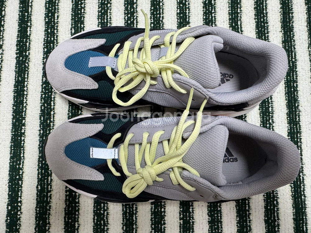 아디다스 이지 부스트 700 웨이브 러너 솔리드 그레이--6