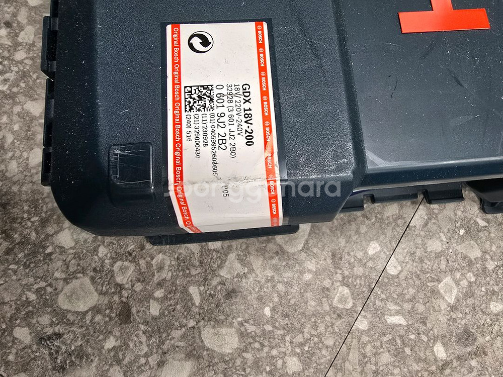 보쉬 충전임팩드라이버 GDX 18V-200 미사용--1