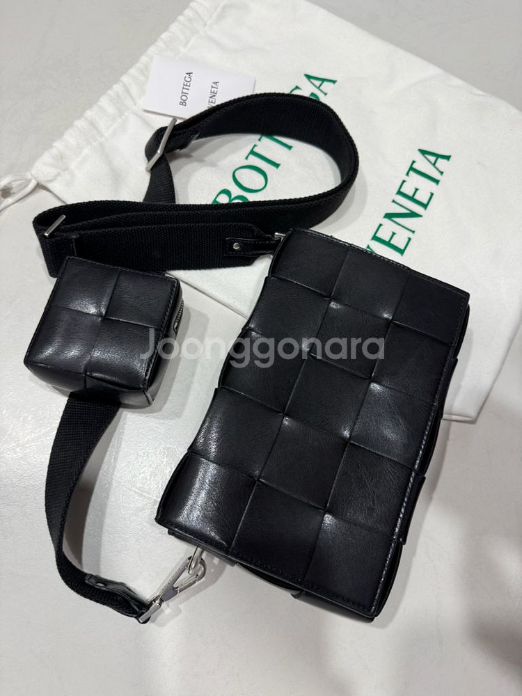 보테가베네타 이서진백 보테가 남자 카세트백--0
