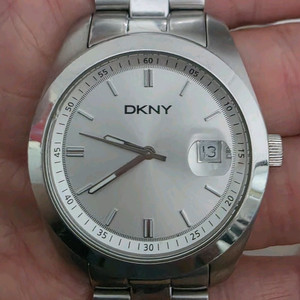 DKNY NY1273 화이트 스틸모더니스트 클래식 시계