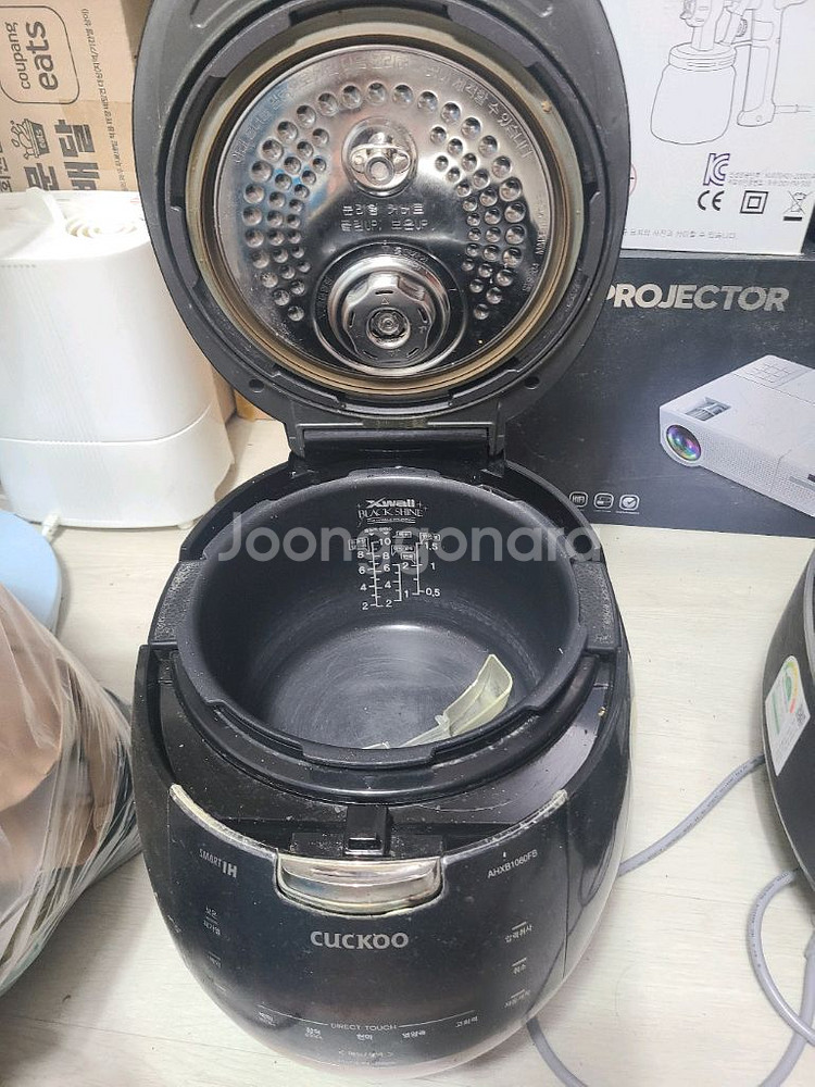 쿠쿠 10인용 밥솥--2