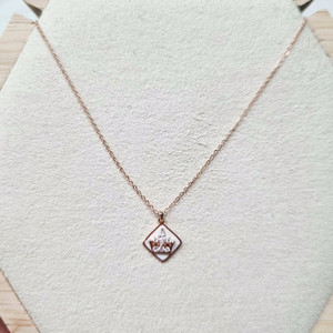 특가)14k화이트 에폭시 왕관 목걸이 새상품