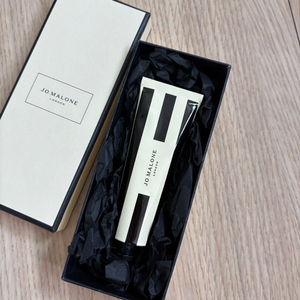 조말론 핸드크림 30ml (잉글리쉬 페어 앤 프리지아)