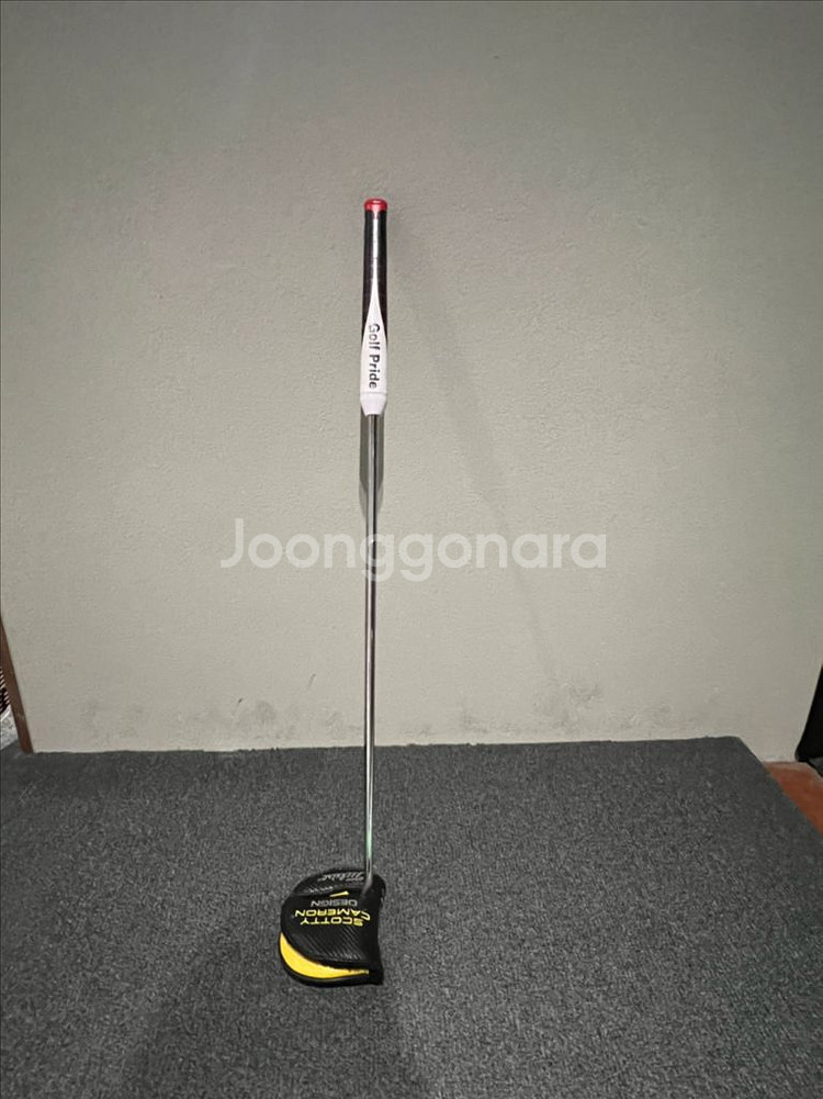 정품 스카티 카메론 팬텀 7.5 퍼터 입니다.(35인치--5