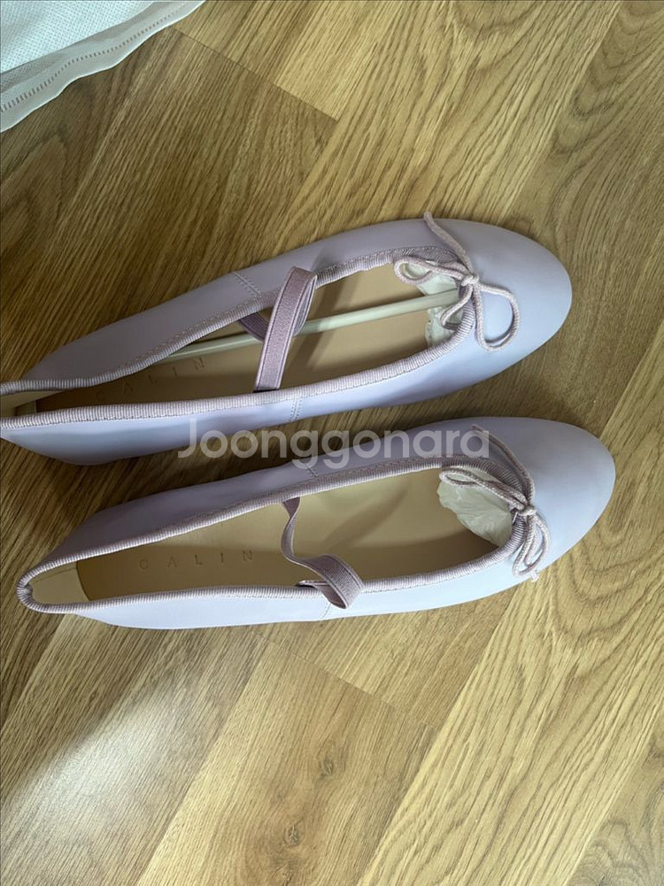 꺌랑 발레리나 플랫 슈즈 260팔아요!--0