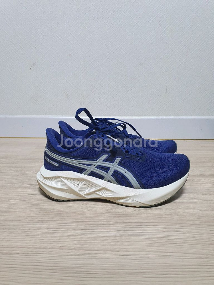 아식스 노바블라스트 5 ATC 블루 런닝화 260--0