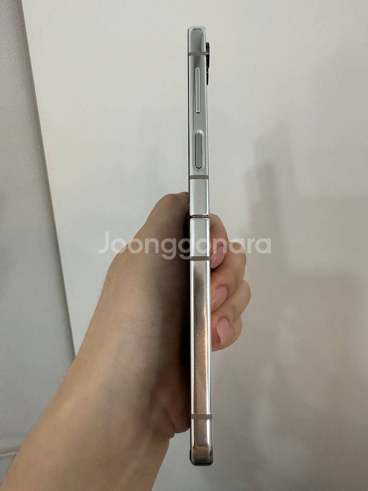 무잔상)갤럭시Z플립5 256GB 크림 106323--5