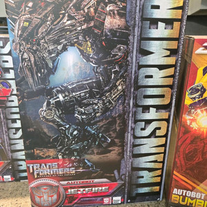 Threezero 트랜스포머 피규어
