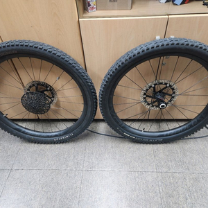 스페셜라이즈드 로발 27.5인치 카본휠