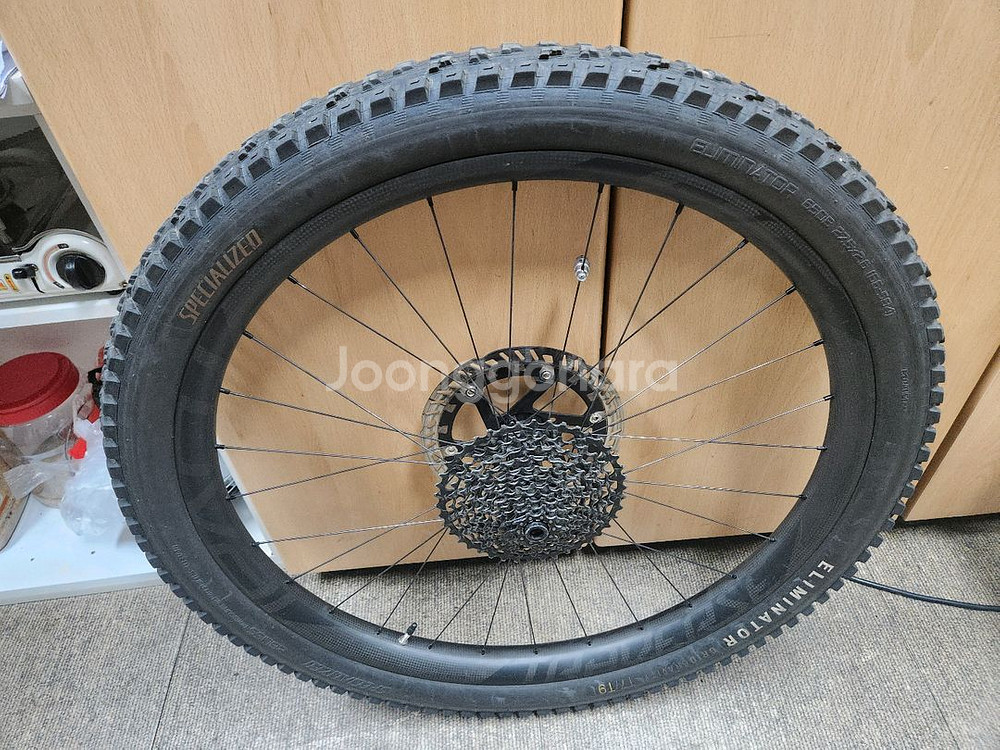스페셜라이즈드 로발 27.5인치 카본휠--1
