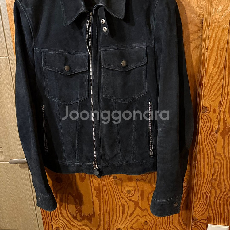 톰포드 스웨이드 자켓 판매 합니다.--2