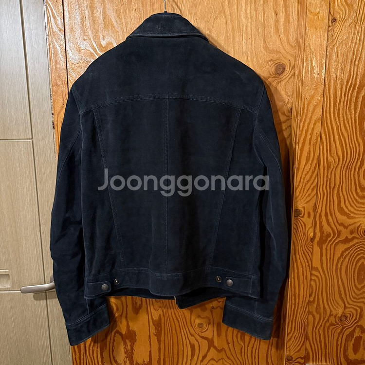 톰포드 스웨이드 자켓 판매 합니다.--8