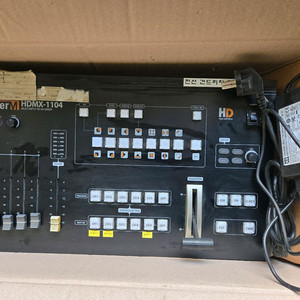 인텔 HDMX-1104 방송장비