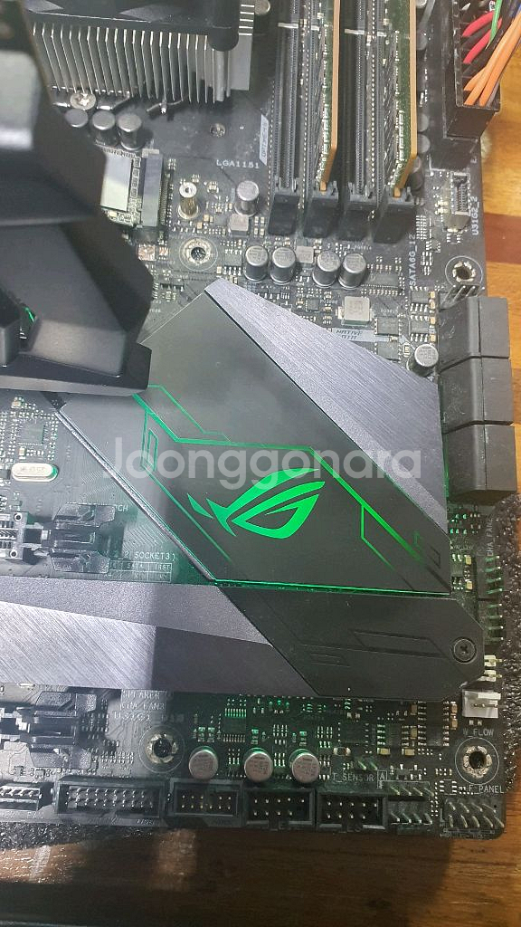 ASUS MAXIMUS XI z390. i5 8500--1