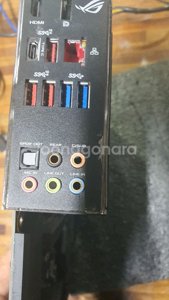 ASUS MAXIMUS XI z390. i5 8500--8