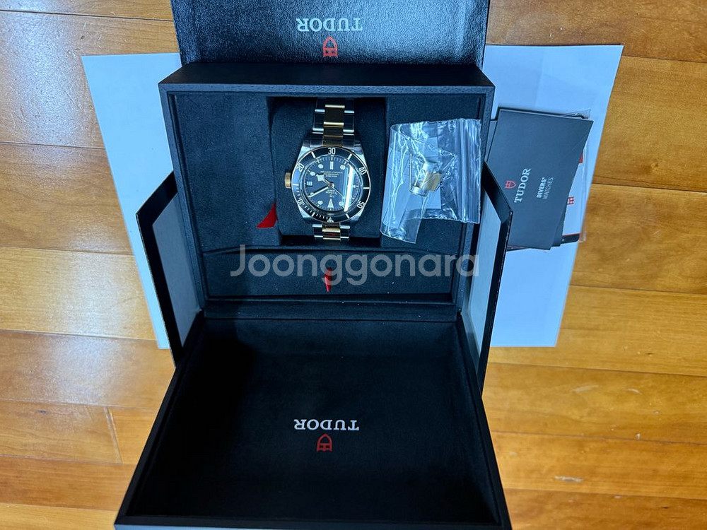 튜더블랙베이58 79733N 41미리 콤비--1