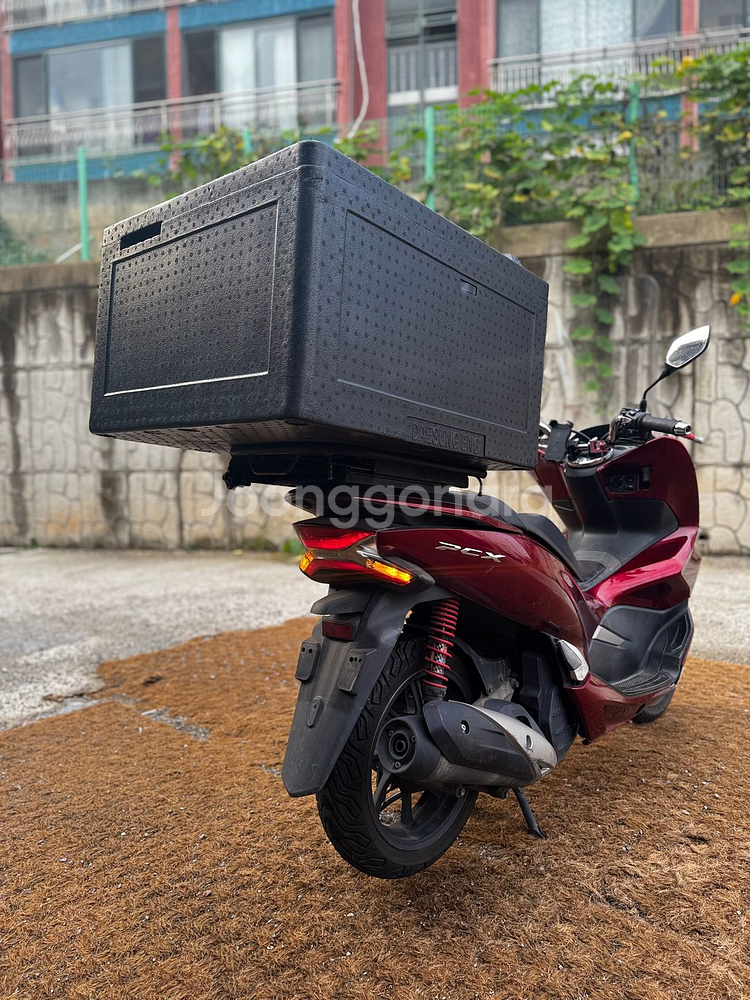 혼다 Pcx125 20년형 5만Km 판매합니다.--5