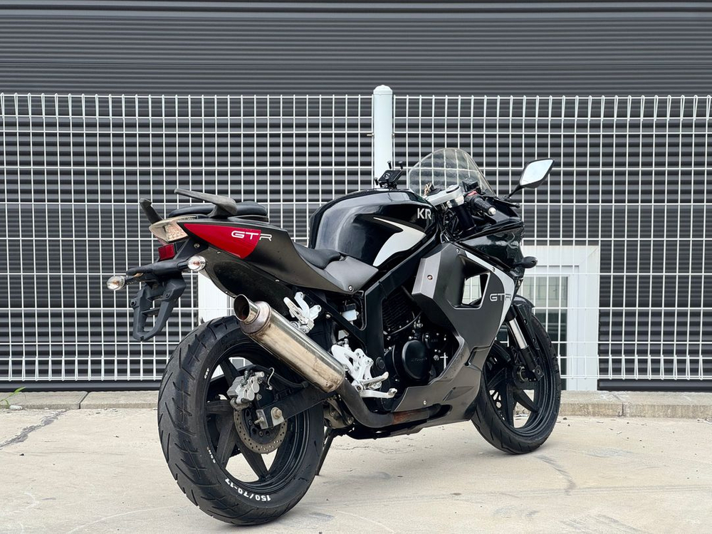 코멧125rc 16년식 1.6만키로 블랙차량 판매합니다 이미지