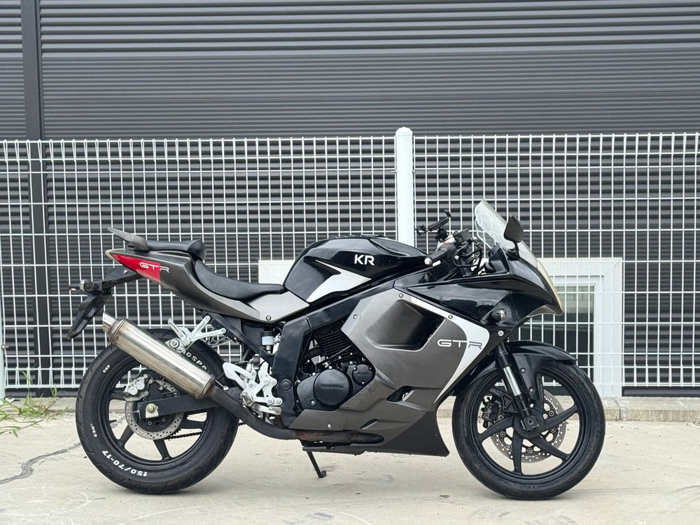 코멧125rc 16년식 1.6만키로 블랙차량 판매합니다 이미지