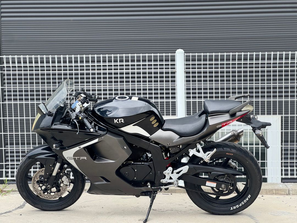 코멧125rc 16년식 1.6만키로 블랙차량 판매합니다 이미지