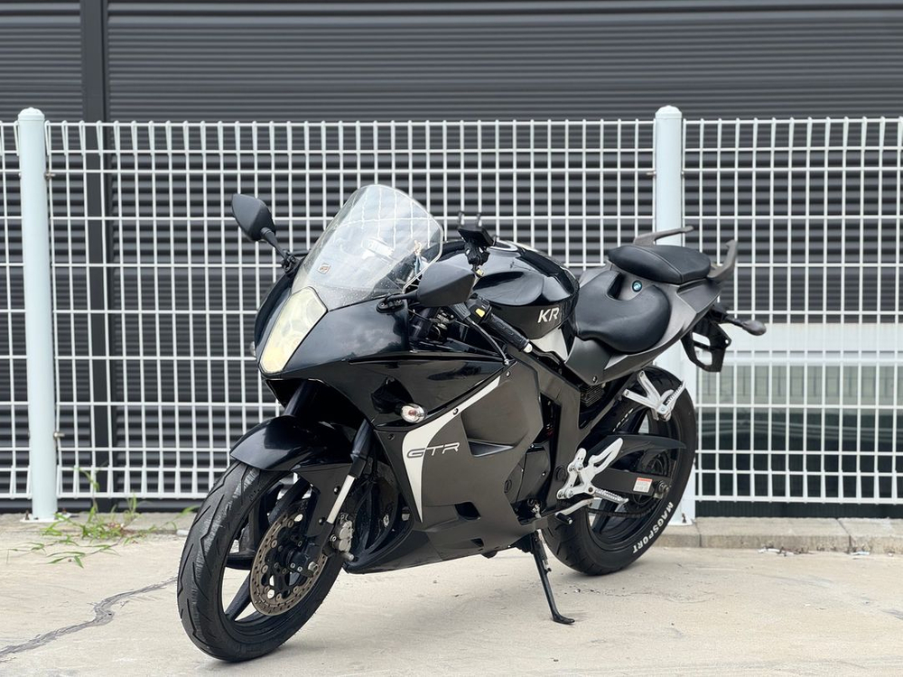 코멧125rc 16년식 1.6만키로 블랙차량 판매합니다 이미지