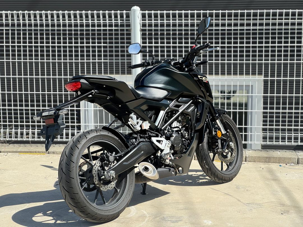 cb125r 24년식 4천키로 신차급 보증차량 판매중 이미지