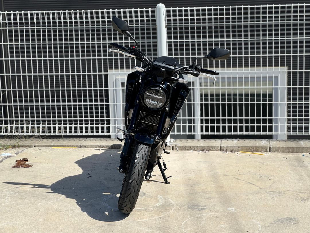 cb125r 24년식 4천키로 신차급 보증차량 판매중 이미지