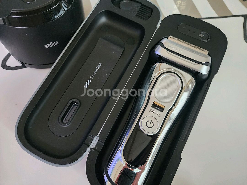브라운 면도기 프로 9 9476cc 파워케이스 풀박--3