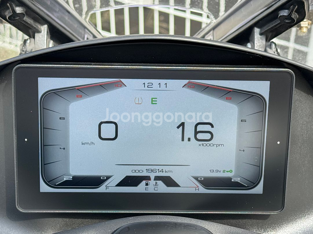 존테스350D 24년식 1.9만키로 앞뒤블박 판매중--8