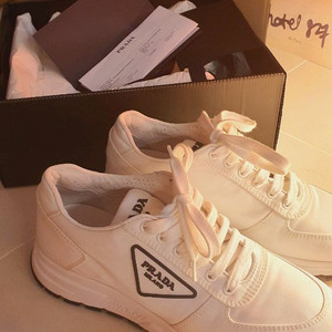 프라다 운동화 S급 사이즈Eu38.5 (245mm) 이미지