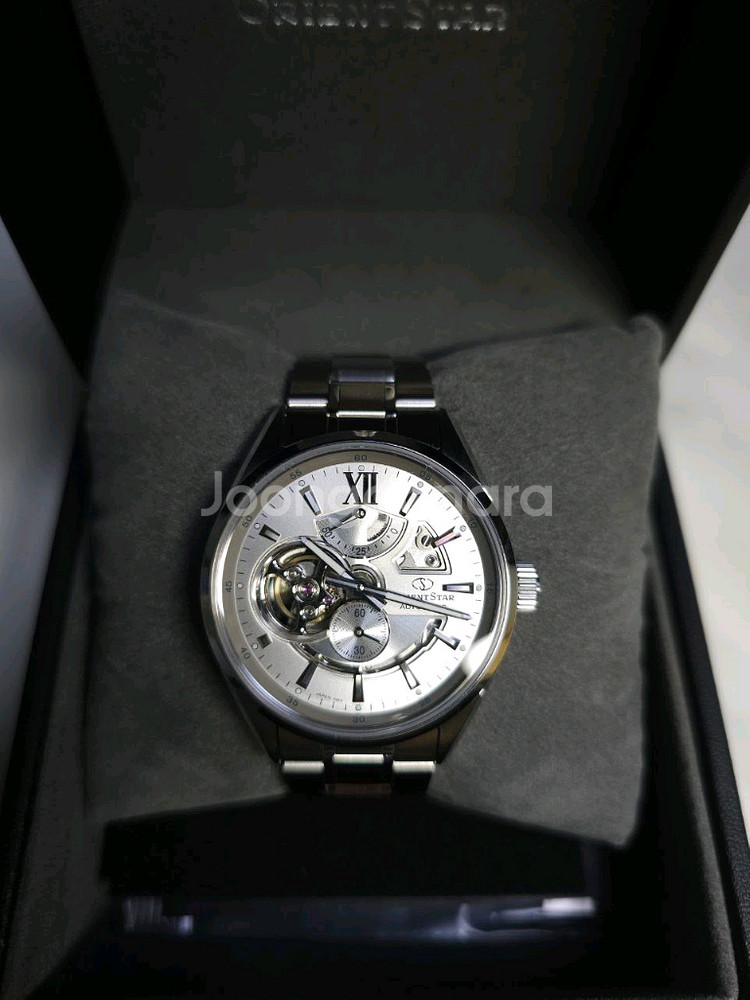 오리엔트스타 오픈하트 오토매틱시계 RK-AV0125S--2