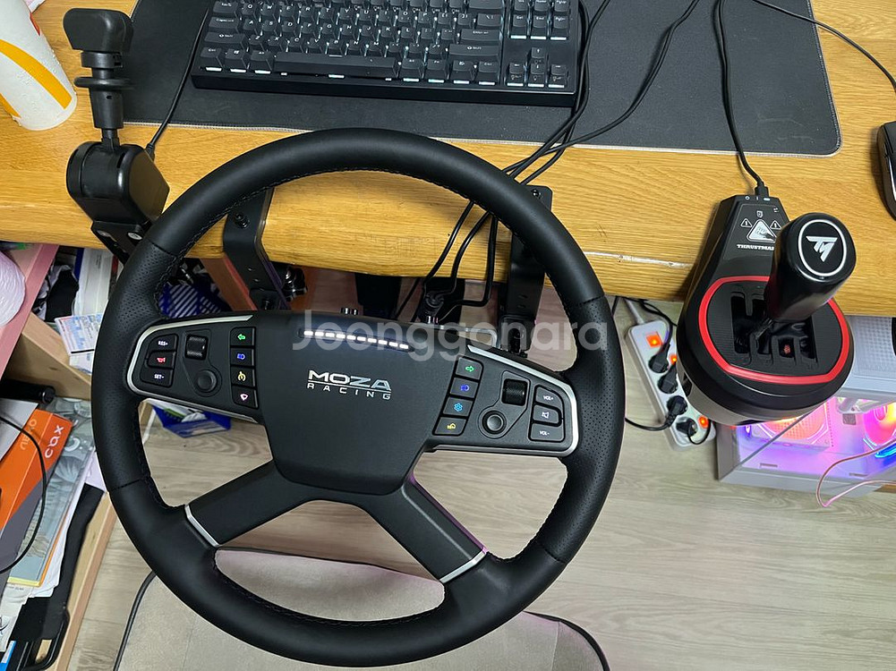 moza r3 베이스 페달 +moza tsw 판매합니다--0