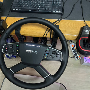 moza r3 베이스 페달 +moza tsw 판매합니다